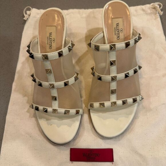 Valentino Garavani Rockstud Mesh Slide Sandal Light Ivory Size 37.5 - Picture 2 of 8